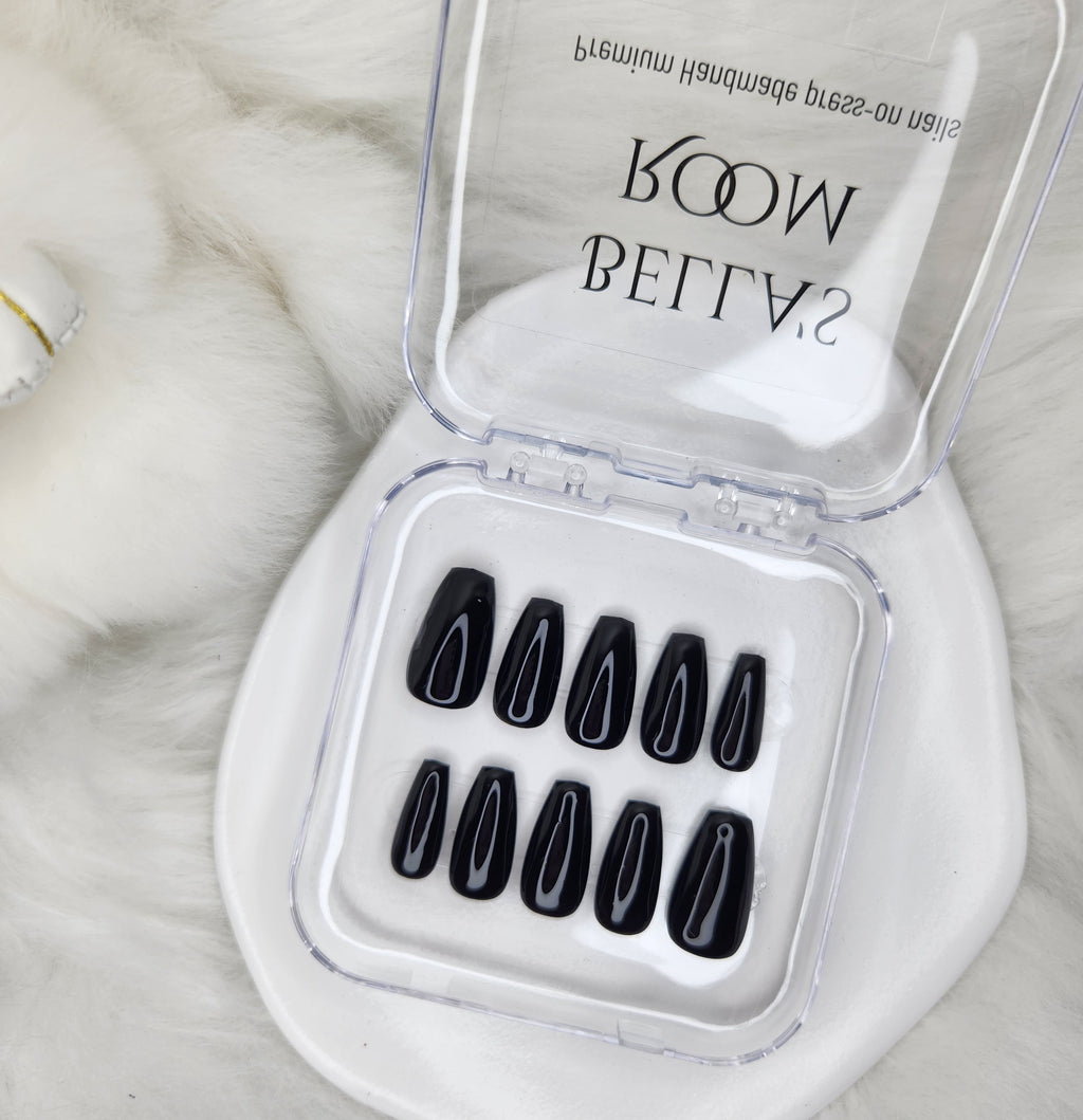 Basic Nails_Black