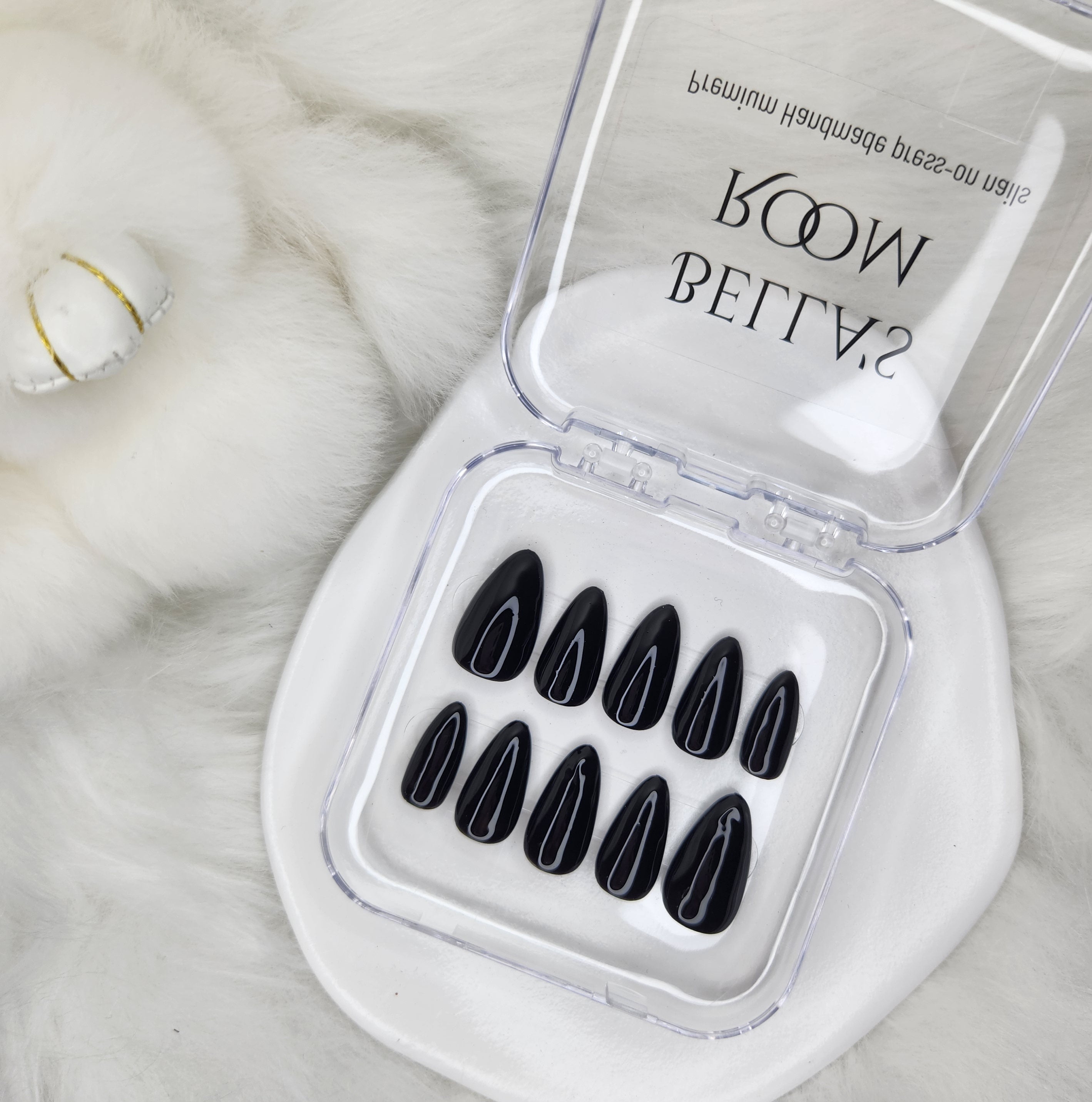 Basic Nails_Black