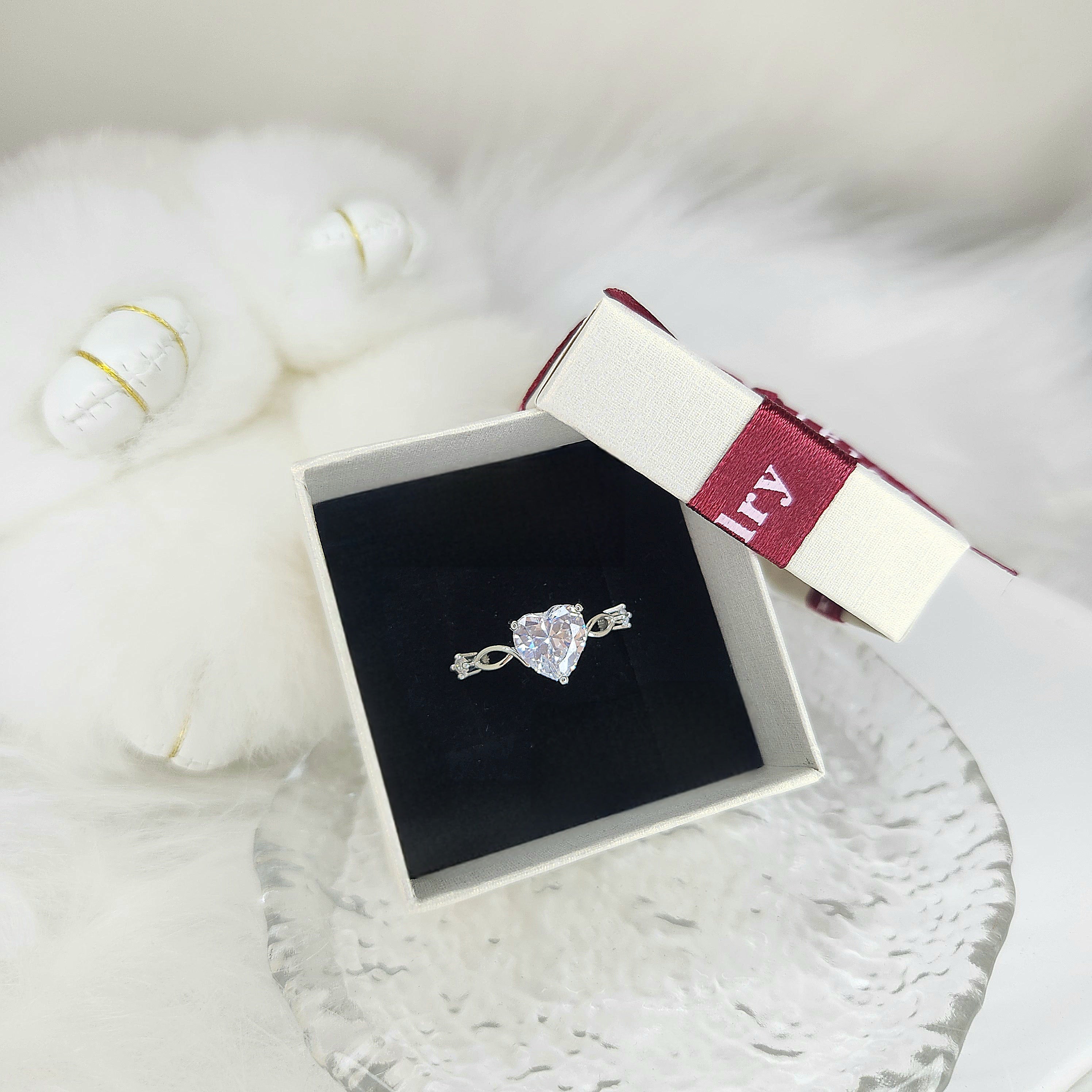 Cupid ring