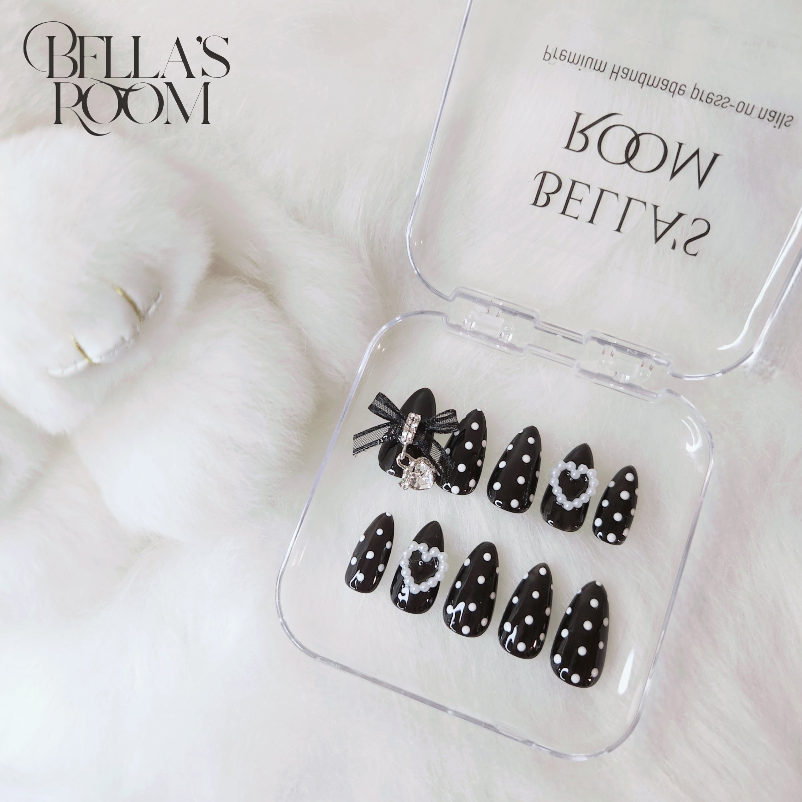 Dotty Nail Set (Black & White)