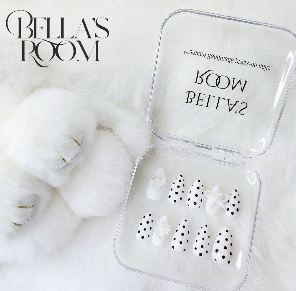 Dotty Nail Set (Black & White)