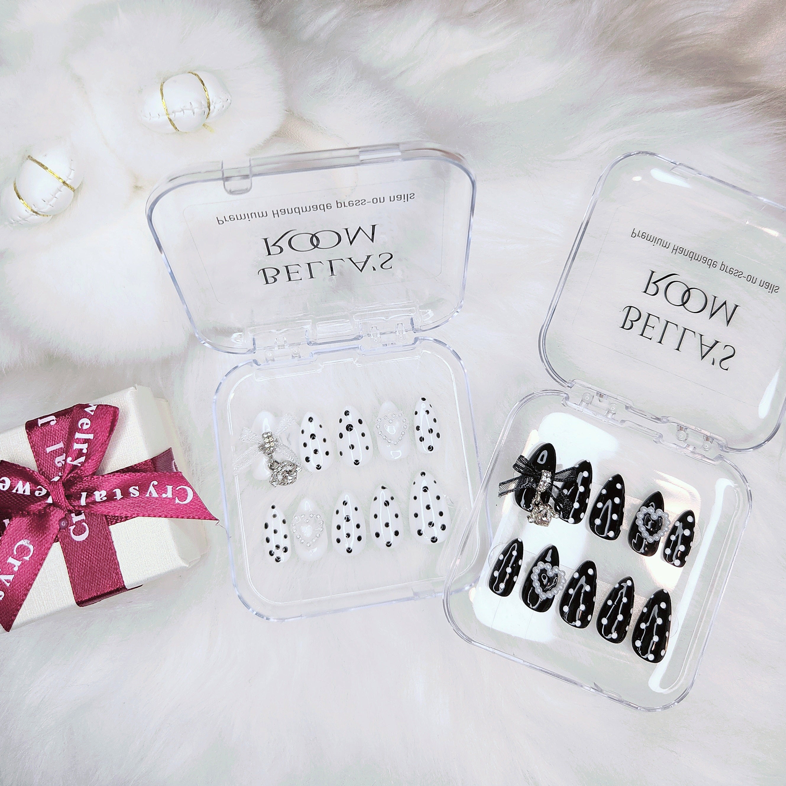 Dotty Nail Set (Black & White)