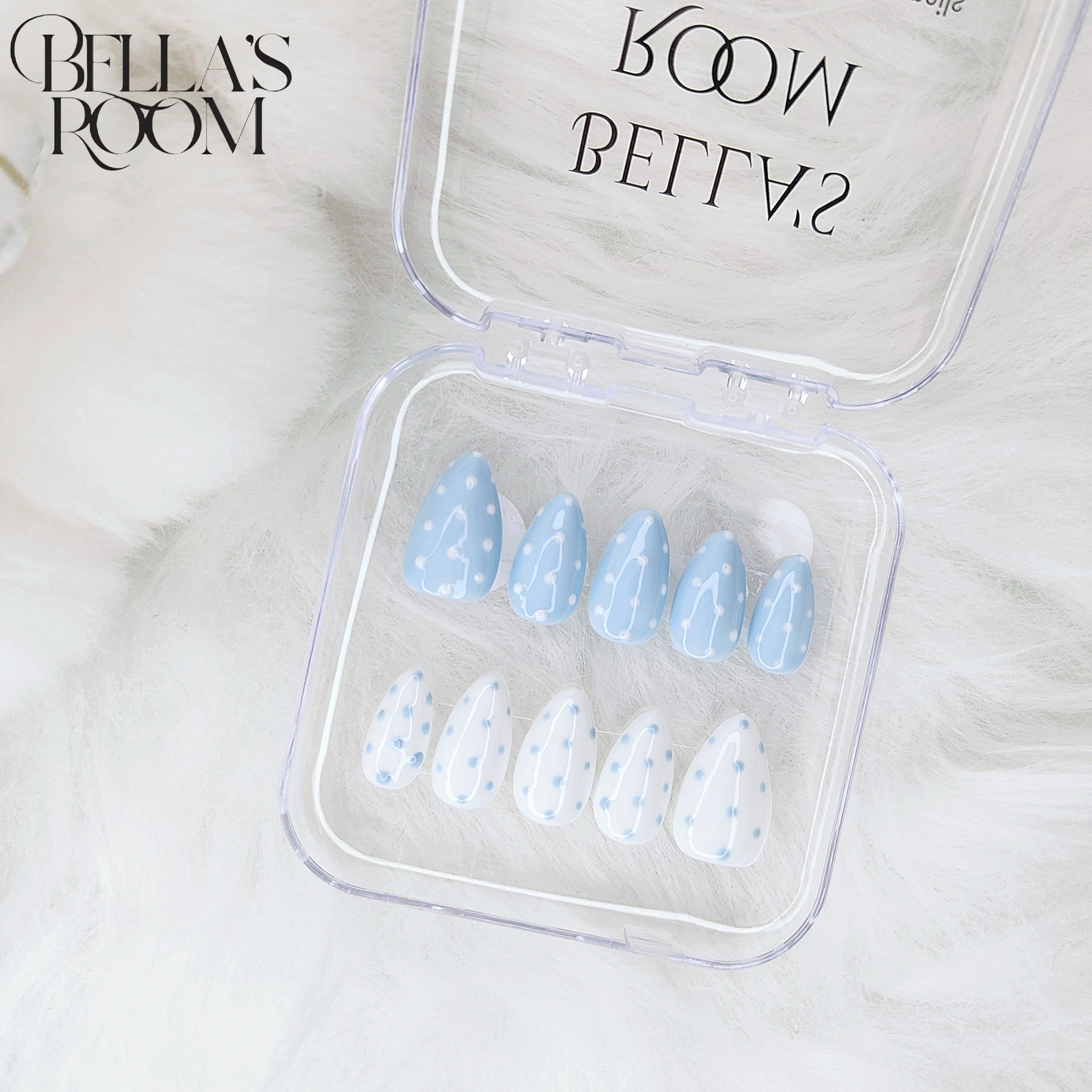 Dot Nail _ White & Baby Blue